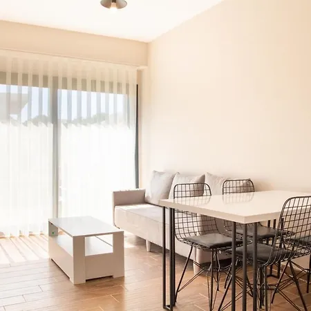 Charming Flat Near Sea With Shared Pool In *
